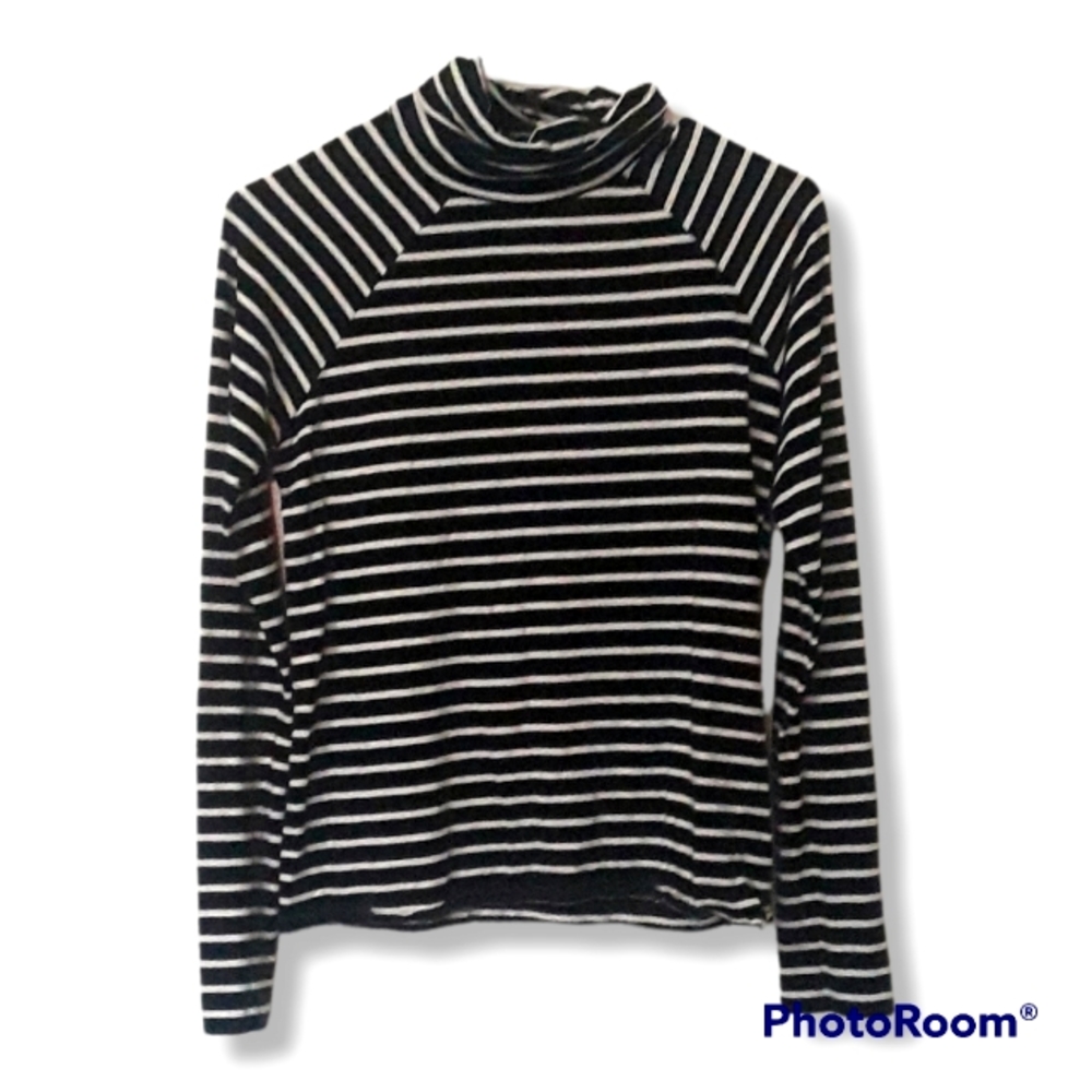 Turtleneck Striped Long sleeve shirt Forever 21